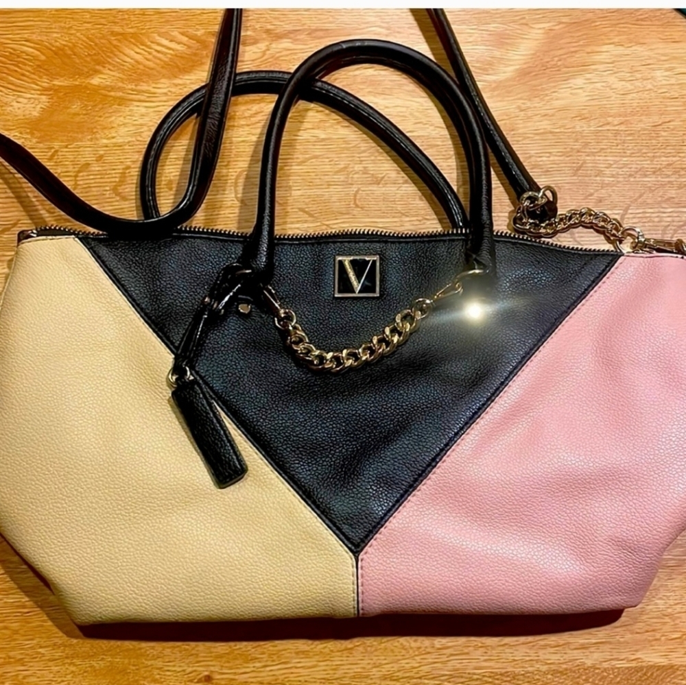 VICTORIA'S SECRET The Victoria Slouchy Satchel in Blush Colorblock - Picture 5 of 13